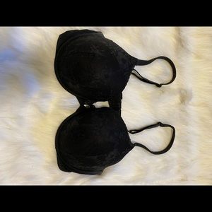 Victoria’s Secret body by Victoria bra - 38D